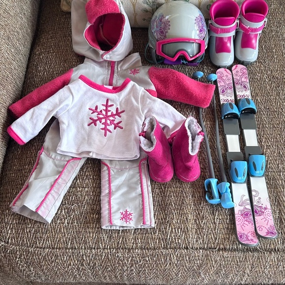 American Girl‎ Ski Bundle - Picture 1 of 3
